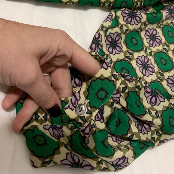 Creme Fraiche Green and Purple Flowy Top - Picture 5 of 7